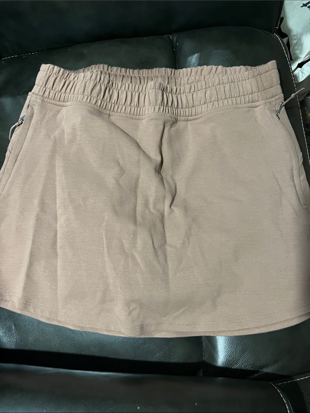 Elastic-Waist Casual Mini Skirt in Taupe Beige